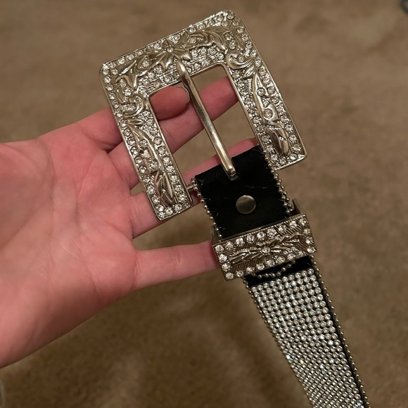 WB Atlas Rhinestone belt - Picture 2 of 7